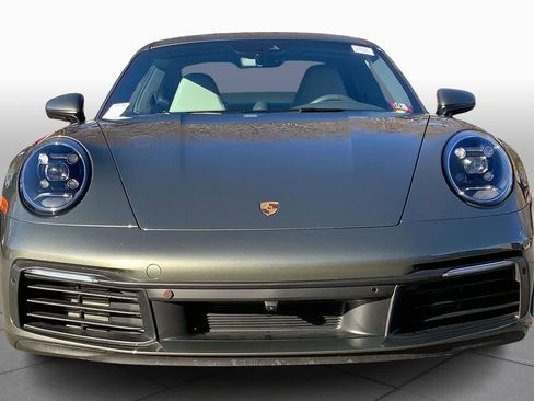 Used 2024 Porsche 911 Carrera image 3