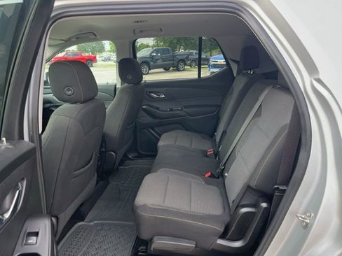 Used 2021 Chevrolet Traverse LT FWD image 26