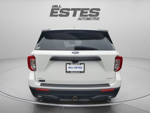 Used 2023 Ford Explorer XLT w/ Equipment Group 202A AWD/4WD image 3