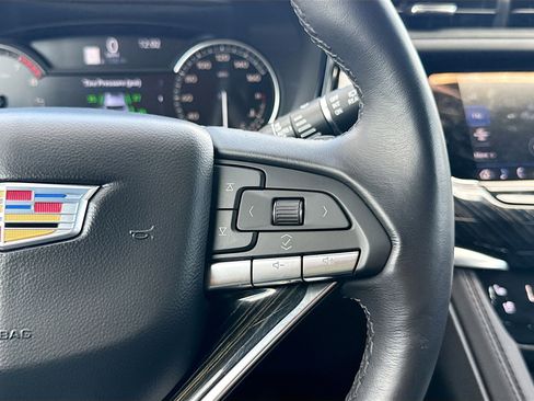 Used 2024 Cadillac XT6 Premium Luxury FWD image 40