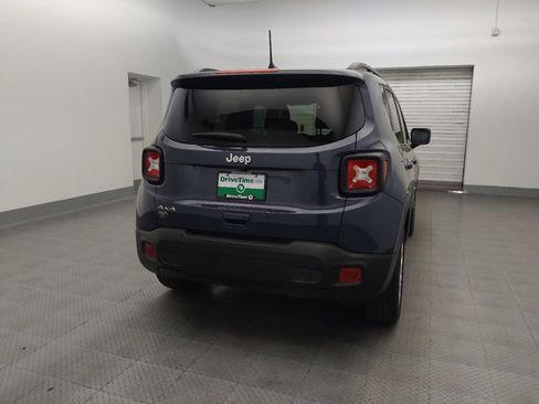 Used 2023 Jeep Renegade Latitude w/ Premium Group AWD/4WD image 7