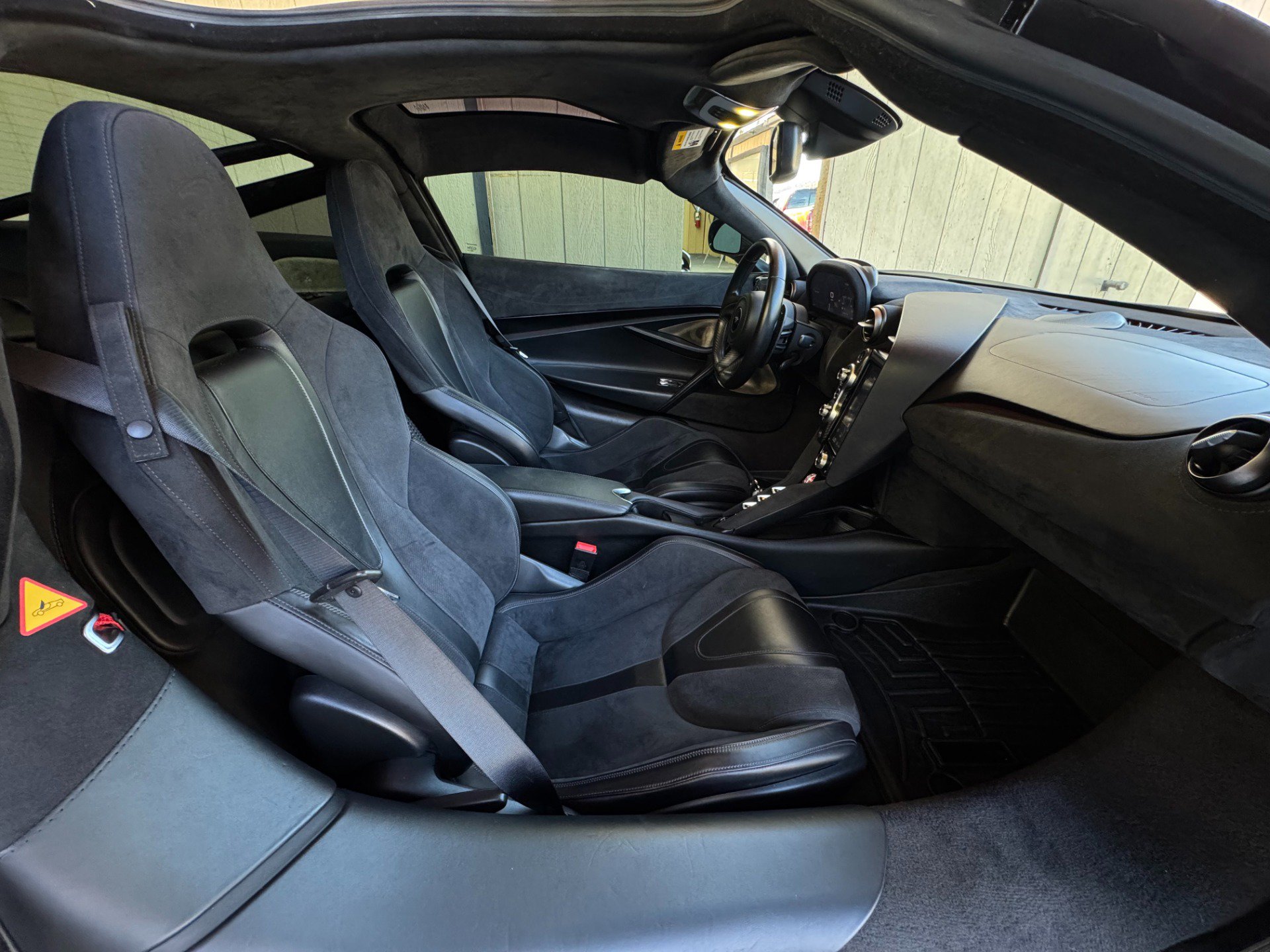 Used 2019 McLaren 720S Performance RWD image 29