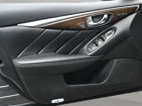 Used 2015 INFINITI Q50 Sport w/ Deluxe Technology Package image 9