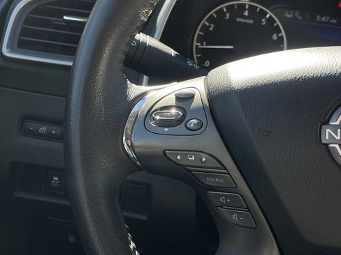 Used 2023 Nissan Murano SV image 13