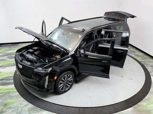 Used 2022 Cadillac Escalade ESV Sport w/ Touring Package AWD/4WD image 37