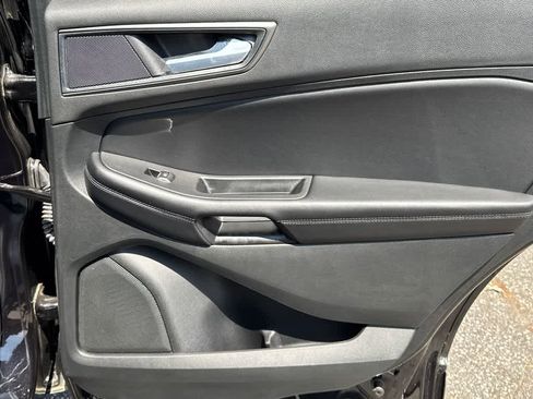 Used 2024 Ford Edge SE image 15