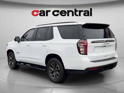 Used 2022 Chevrolet Tahoe Z71 w/ Luxury Package AWD/4WD image 3