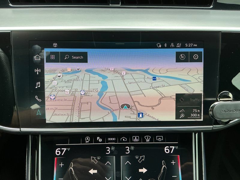 Used 2023 Audi S8 w/ S8 Comfort Plus Package AWD/4WD image 19