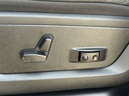 Used 2024 RAM 2500 Limited image 22