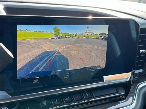 Used 2024 Chevrolet Silverado 2500 LTZ image 33