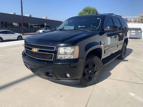 Used 2014 Chevrolet Tahoe LT image 3