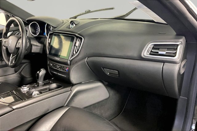 Used 2017 Maserati Ghibli RWD image 23