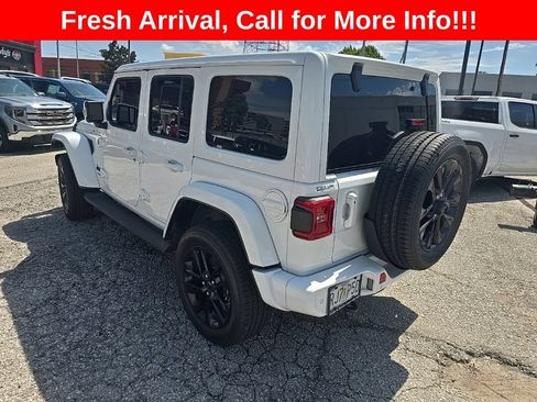 Used 2022 Jeep Wrangler Unlimited Sahara AWD/4WD image 25