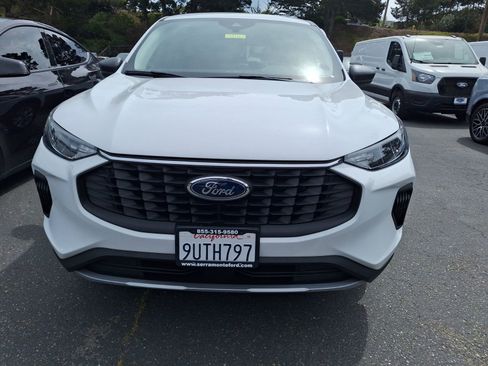 Used 2025 Ford Escape Active image 2