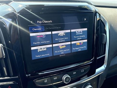 Certified 2023 Chevrolet Traverse RS AWD/4WD image 13