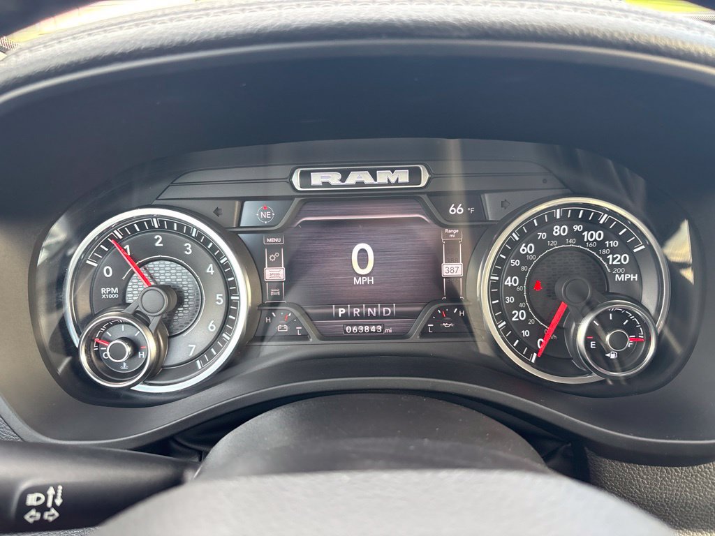 Used 2022 RAM 1500 Laramie AWD/4WD image 13
