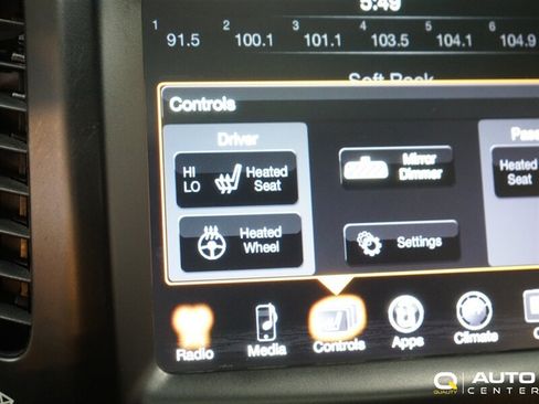 Used 2016 Jeep Cherokee Latitude w/ Comfort & Convenience Group AWD/4WD image 16