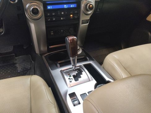 Used 2018 Toyota 4Runner Limited image 26