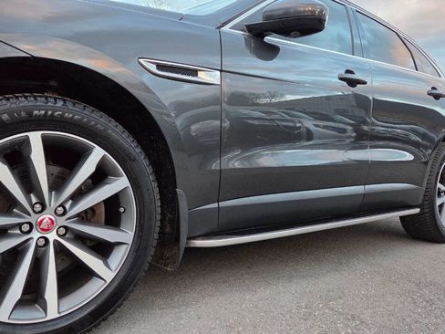 Used 2017 Jaguar F-PACE Prestige image 7