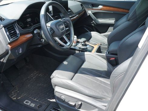 Used 2021 Audi Q5 2.0T Premium Plus w/ Premium Plus Package AWD/4WD image 8
