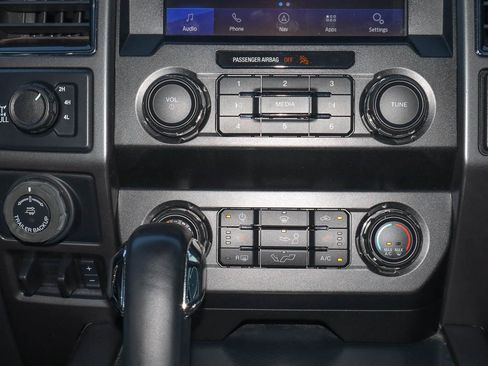 Used 2020 Ford F150 XLT w/ Equipment Group 302A Luxury AWD/4WD image 28