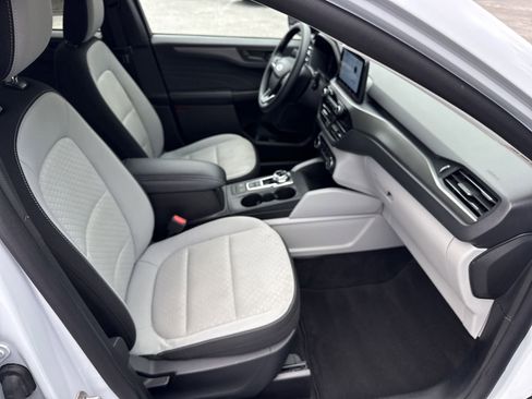 Used 2025 Ford Escape Active FWD image 31