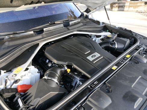 Used 2023 Land Rover Range Rover Autobiography image 65