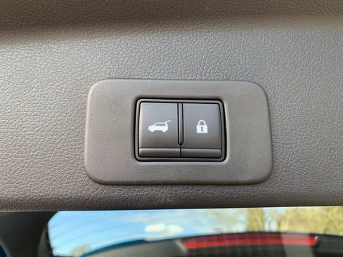 Used 2025 Nissan Murano Platinum w/ Cargo Package AWD/4WD image 6