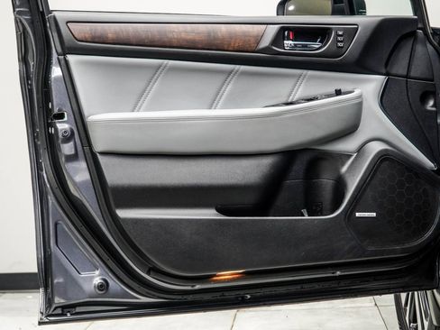 Used 2019 Subaru Outback 2.5i Limited w/ Popular Package #2 image 29