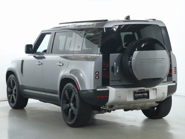 Used 2023 Land Rover Defender 110 SE AWD/4WD image 5