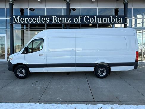 New 2025 Mercedes-Benz Sprinter 2500 image 8
