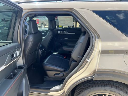 New 2026 Ford Explorer ST AWD/4WD image 15