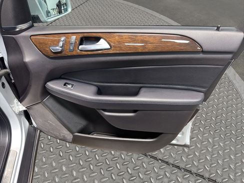 Used 2016 Mercedes-Benz GLE 300d 4MATIC image 21