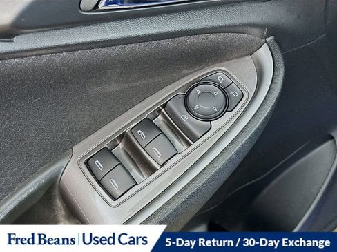 Used 2023 Chevrolet Malibu LT FWD image 17