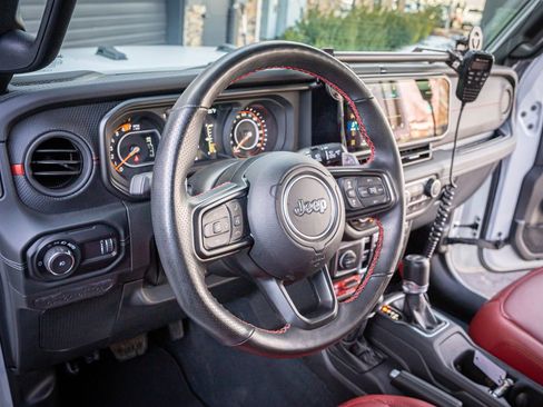Used 2024 Jeep Wrangler Unlimited Rubicon 392 AWD/4WD image 16