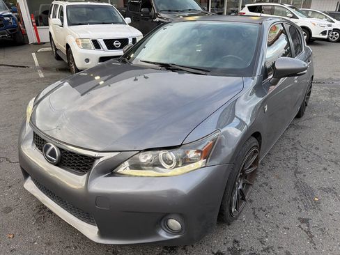 Used 2013 Lexus CT 200h image 1