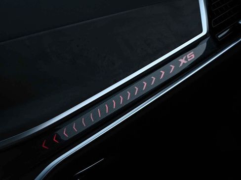 New 2026 BMW X5 xDrive40i w/ Executive Package image 19