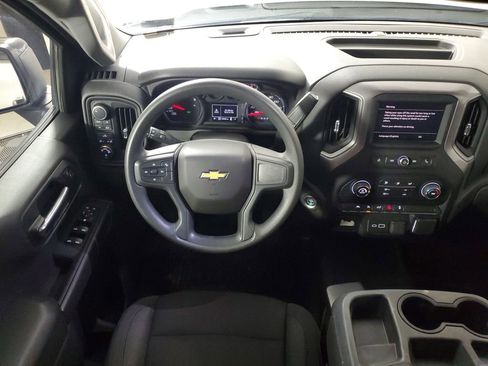 Used 2022 Chevrolet Silverado 1500 Custom AWD/4WD image 14