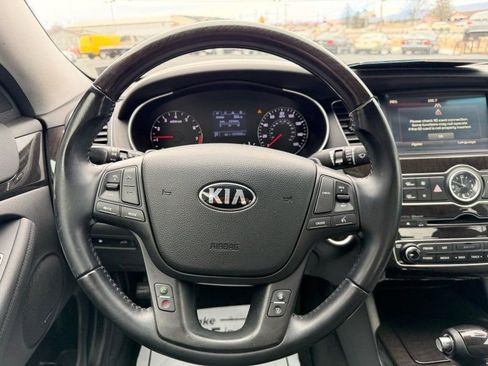 Used 2014 Kia Cadenza Premium image 7