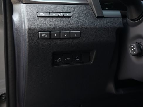 Used 2026 Lexus GX 550 w/ Cold Area Package AWD/4WD image 21