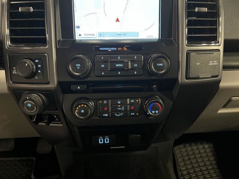 Used 2017 Ford F150 XLT w/ Equipment Group 302A Luxury AWD/4WD image 19