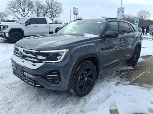 New 2026 Volkswagen Atlas Cross Sport SEL R-Line AWD/4WD image 3