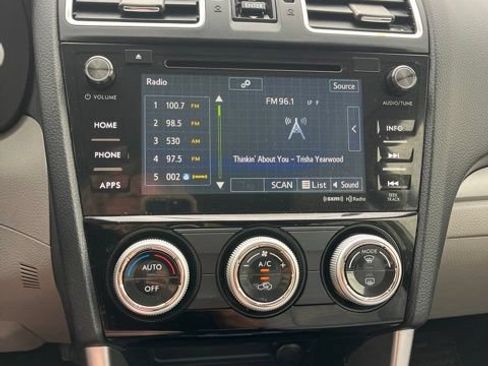 Used 2018 Subaru Forester 2.5i Premium AWD/4WD image 40