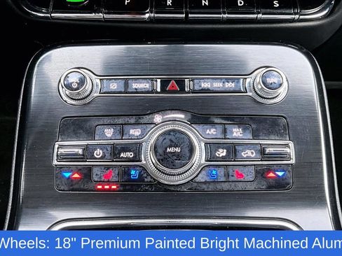 Used 2022 Lincoln Nautilus Reserve image 18