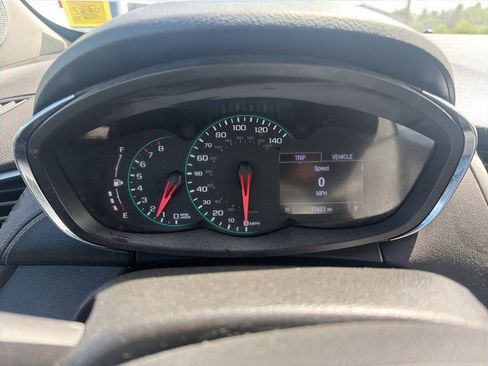 Used 2020 Chevrolet Trax LS AWD/4WD image 13