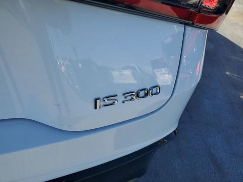 Used 2024 Lexus IS 300 image 7