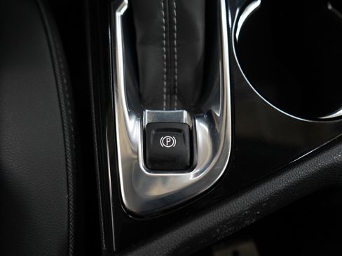 Used 2023 Buick Encore GX Preferred w/ Cold Weather Comfort Package AWD/4WD image 23