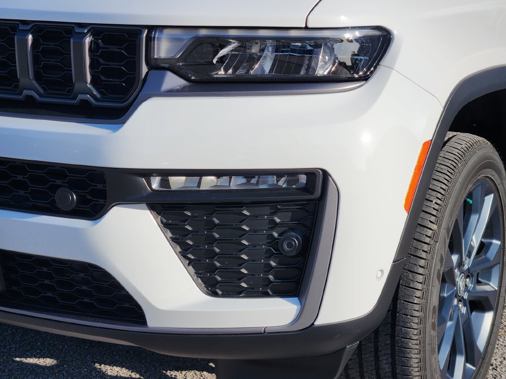 New 2026 Jeep Grand Cherokee Limited AWD/4WD image 6
