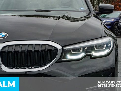 Used 2022 BMW 330i Sedan w/ Driving Assistance Package image 12