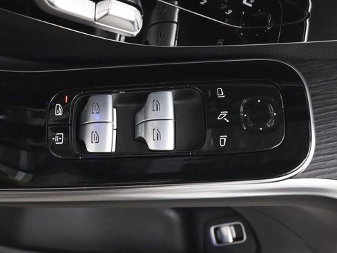 Used 2022 Mercedes-Benz S 500 4MATIC image 16